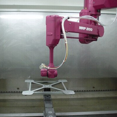 Silk Spraying Robot